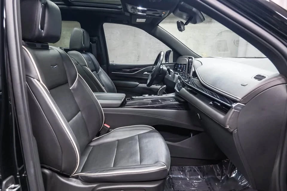 2022 Cadillac Escalade 5th Gen - Image 12 of 20