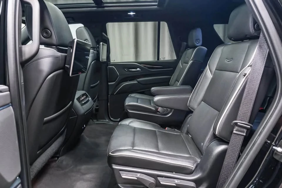 2022 Cadillac Escalade 5th Gen - Image 13 of 20