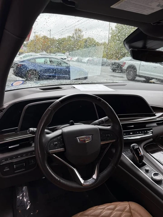 2022 Cadillac Escalade 5th Gen - Image 6 of 8