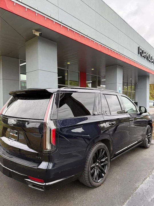 2022 Cadillac Escalade 5th Gen - Image 4 of 8