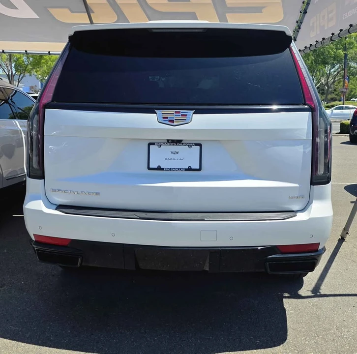 2022 Cadillac Escalade 5th Gen - Image 4 of 4