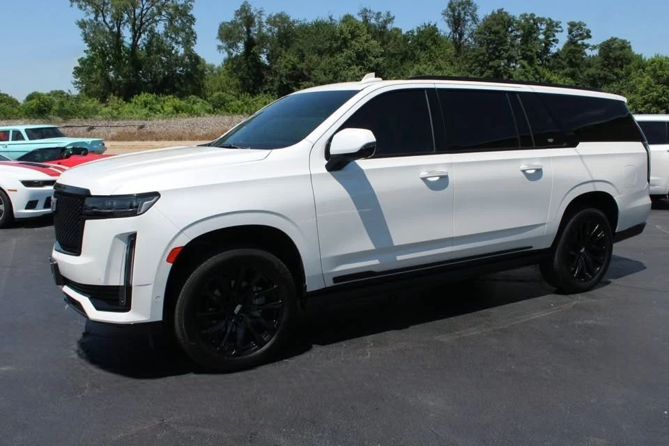 2022 Cadillac Escalade 5th Gen - Image 3 of 20