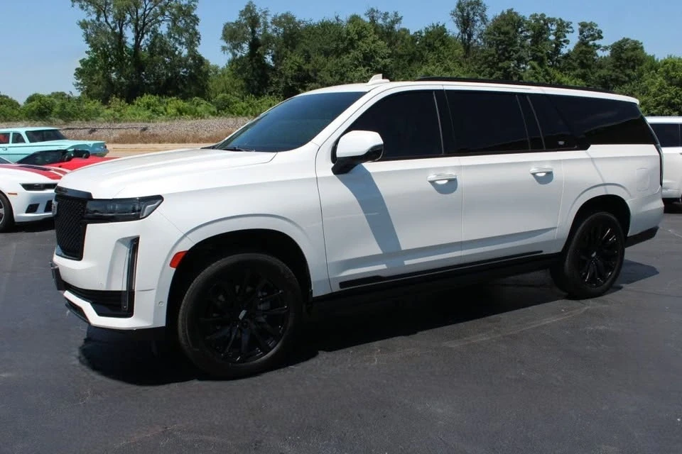 2022 Cadillac Escalade 5th Gen - Image 3 of 20