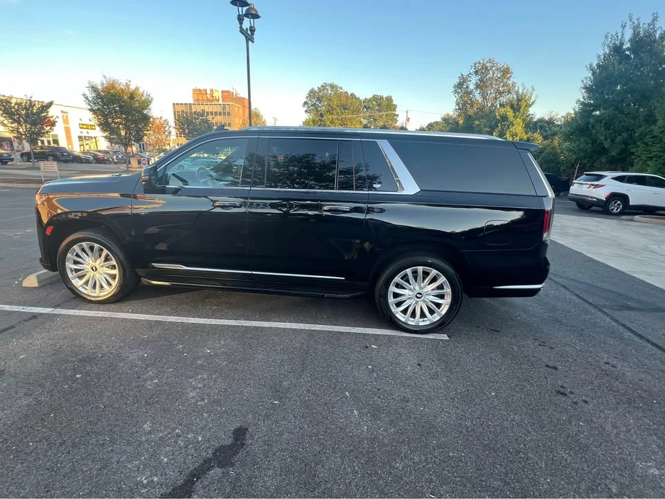 2022 Cadillac Escalade 5th Gen - Image 2 of 5