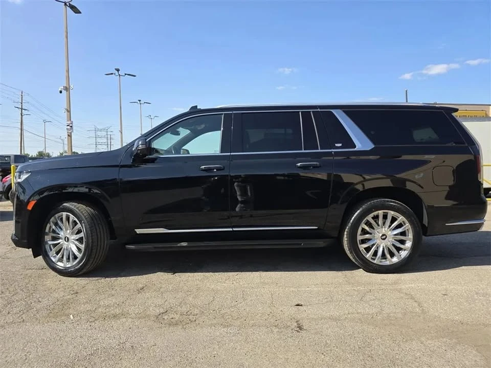 2022 Cadillac Escalade 5th Gen - Image 14 of 20