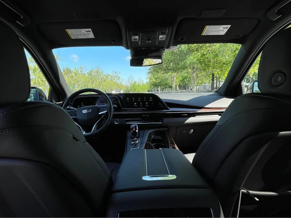 2022 Cadillac Escalade 5th Gen - Image 2 of 13