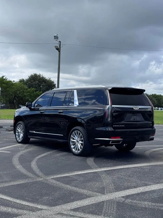 2022 Cadillac Escalade 5th Gen - Image 5 of 14