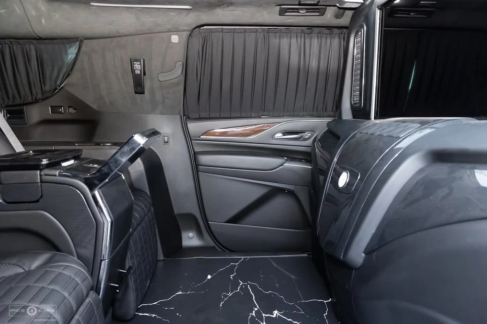 2022 Cadillac Escalade 5th Gen - Image 12 of 20