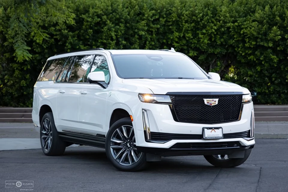 2022 Cadillac Escalade 5th Gen - Image 4 of 20