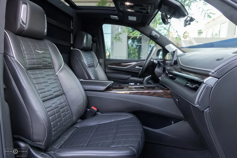 2022 Cadillac Escalade 5th Gen - Image 11 of 20