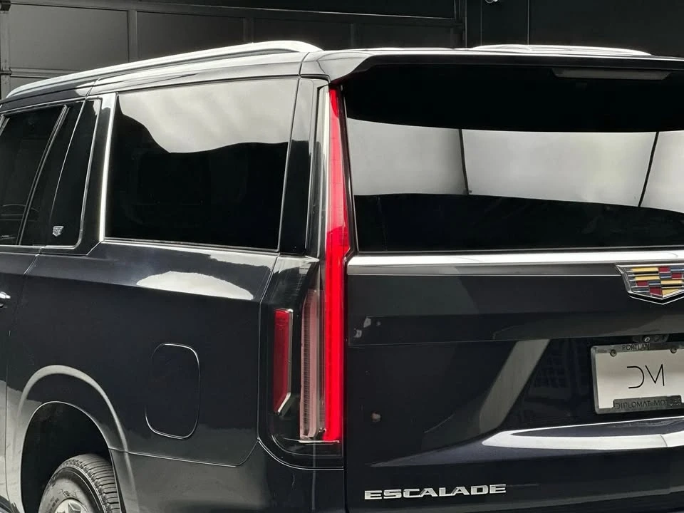 2022 Cadillac Escalade 5th Gen - Image 10 of 20