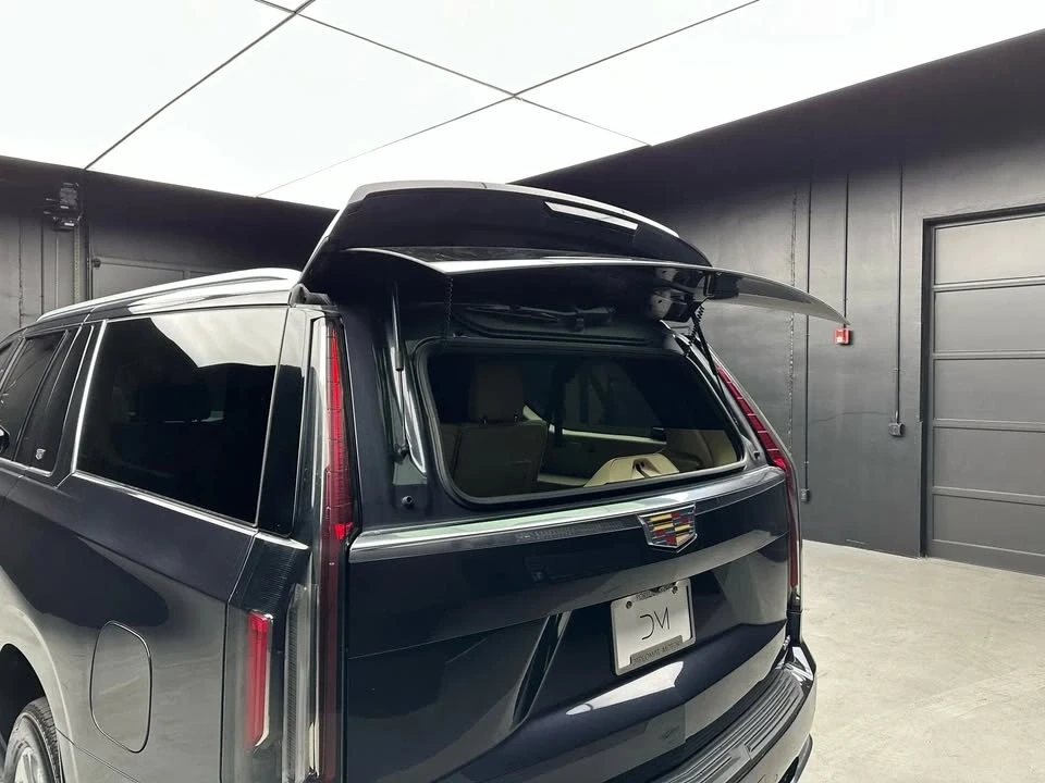 2022 Cadillac Escalade 5th Gen - Image 18 of 20