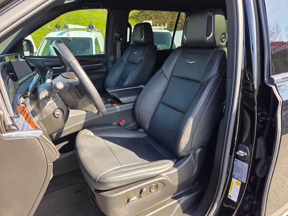 2022 Cadillac Escalade 5th Gen - Image 16 of 20