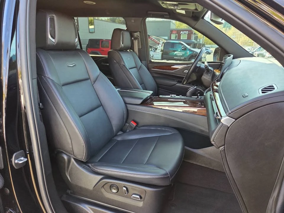 2022 Cadillac Escalade 5th Gen - Image 18 of 20