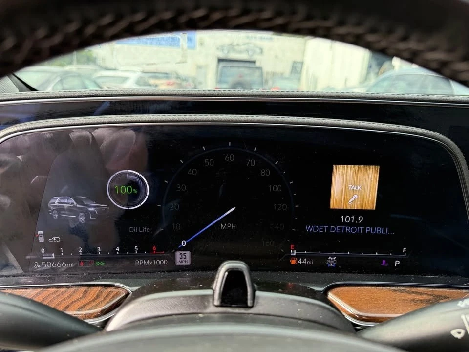 2022 Cadillac Escalade 5th Gen - Image 17 of 20