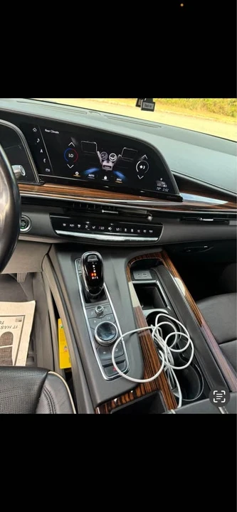 2022 Cadillac Escalade 5th Gen - Image 5 of 5