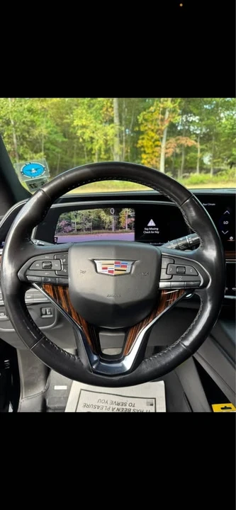 2022 Cadillac Escalade 5th Gen - Image 2 of 5