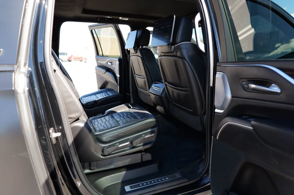 2022 Cadillac Escalade 5th Gen - Image 12 of 12