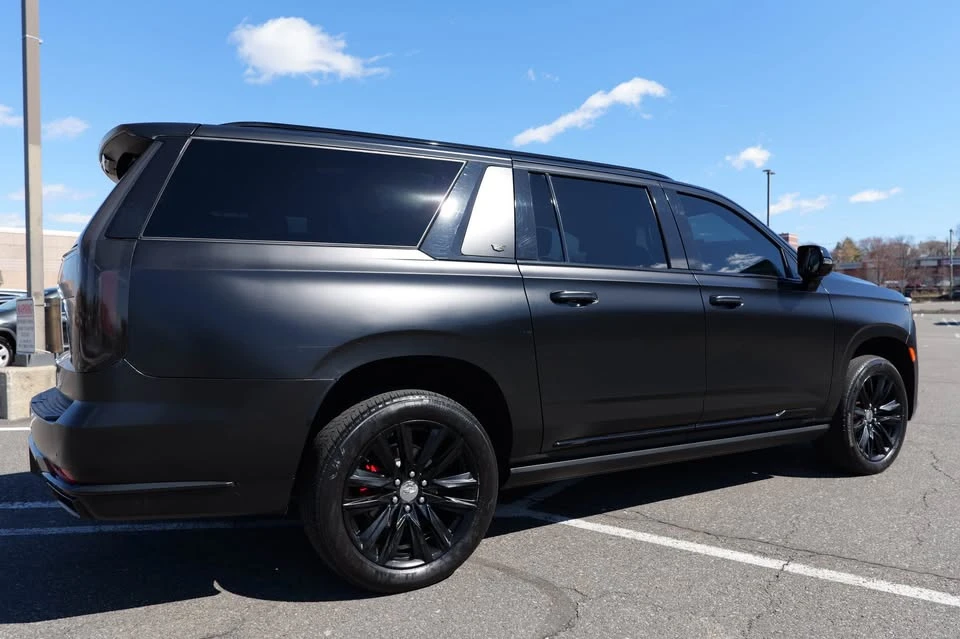 2022 Cadillac Escalade 5th Gen - Image 2 of 12