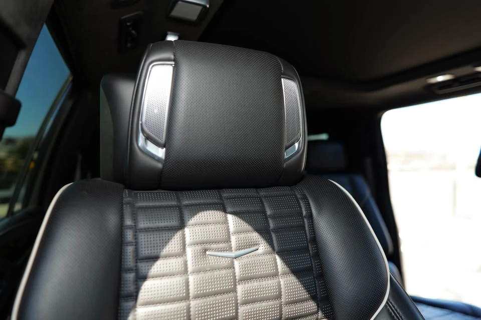 2022 Cadillac Escalade 5th Gen - Image 9 of 12