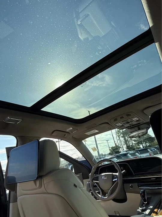 2022 Cadillac Escalade 5th Gen - Image 12 of 13
