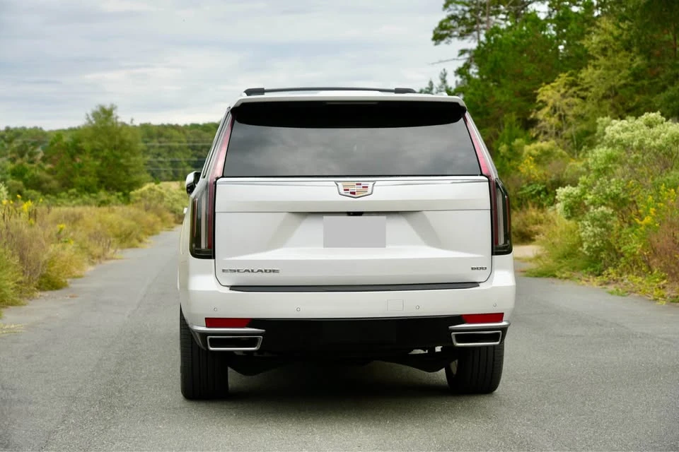 2022 Cadillac Escalade 5th Gen - Image 4 of 16