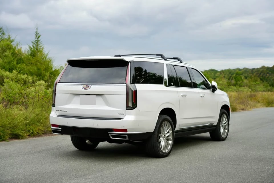 2022 Cadillac Escalade 5th Gen - Image 3 of 16