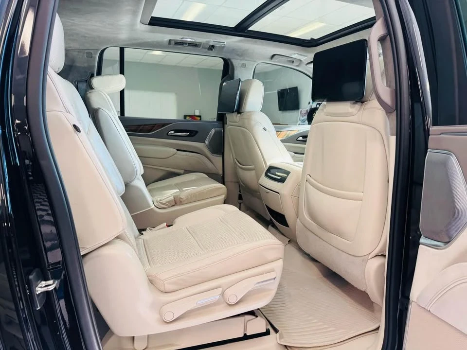 2022 Cadillac Escalade 5th Gen - Image 11 of 20