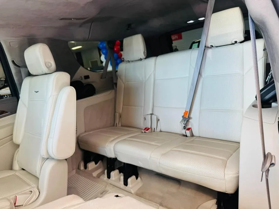 2022 Cadillac Escalade 5th Gen - Image 10 of 20