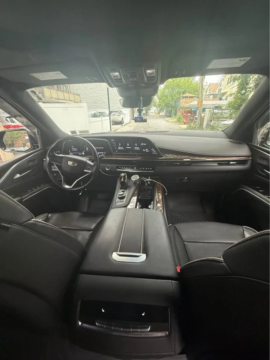 2022 Cadillac Escalade 5th Gen - Image 5 of 7