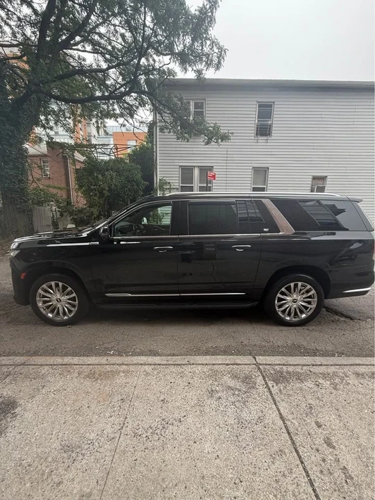 2022 Cadillac Escalade 5th Gen - Image 4 of 7