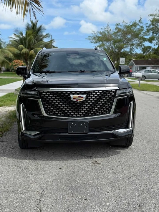2022 Cadillac Escalade 5th Gen - Image 2 of 12