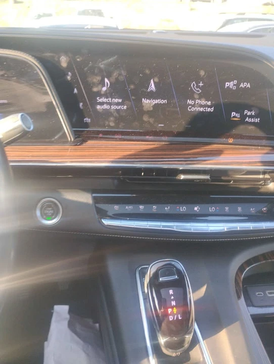 2022 Cadillac Escalade 5th Gen - Image 11 of 13