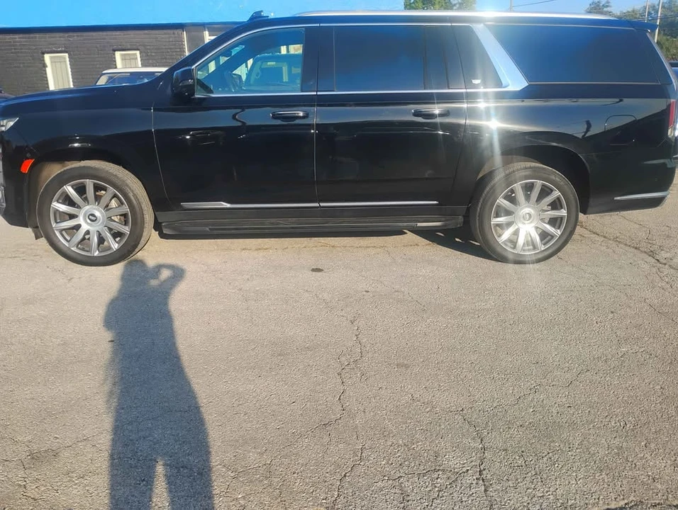 2022 Cadillac Escalade 5th Gen - Image 3 of 13