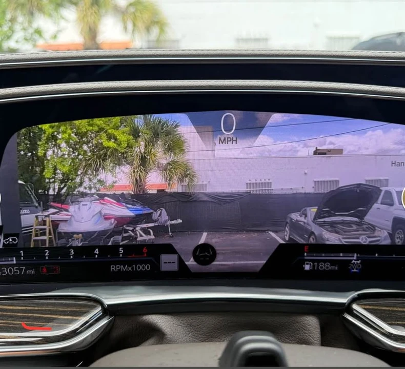2022 Cadillac Escalade 5th Gen - Image 19 of 19