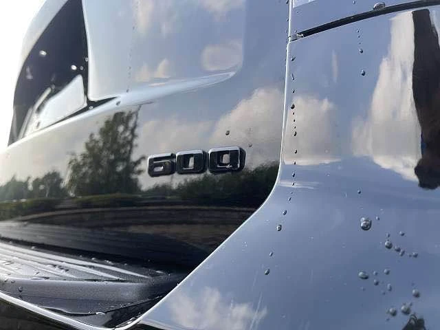 2022 Cadillac Escalade 5th Gen - Image 12 of 19