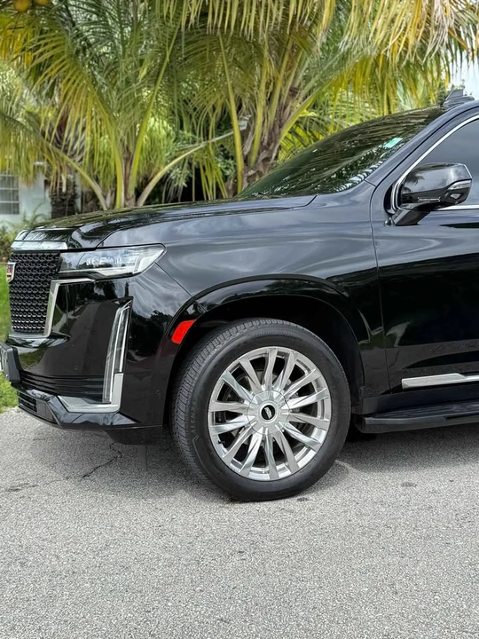2022 Cadillac Escalade 5th Gen - Image 7 of 12