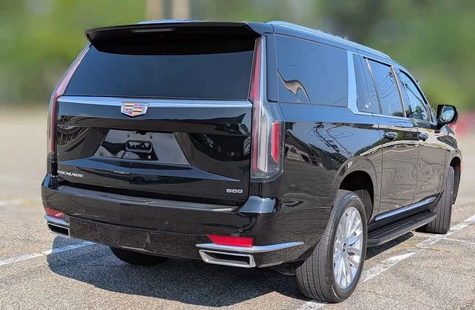 2022 Cadillac Escalade 5th Gen - Image 3 of 7