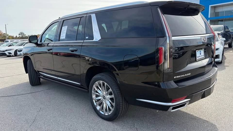 2022 Cadillac Escalade 5th Gen - Image 4 of 8