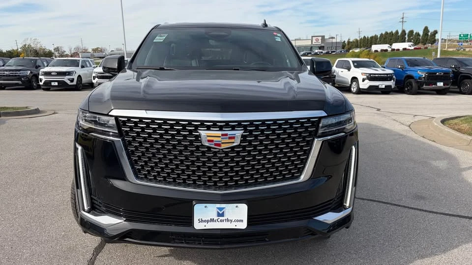 2022 Cadillac Escalade 5th Gen - Image 2 of 8