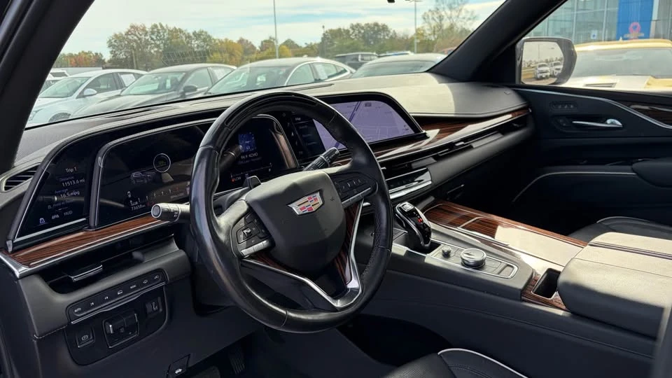 2022 Cadillac Escalade 5th Gen - Image 7 of 8