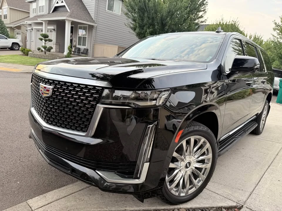 2022 Cadillac Escalade 5th Gen - Image 4 of 13