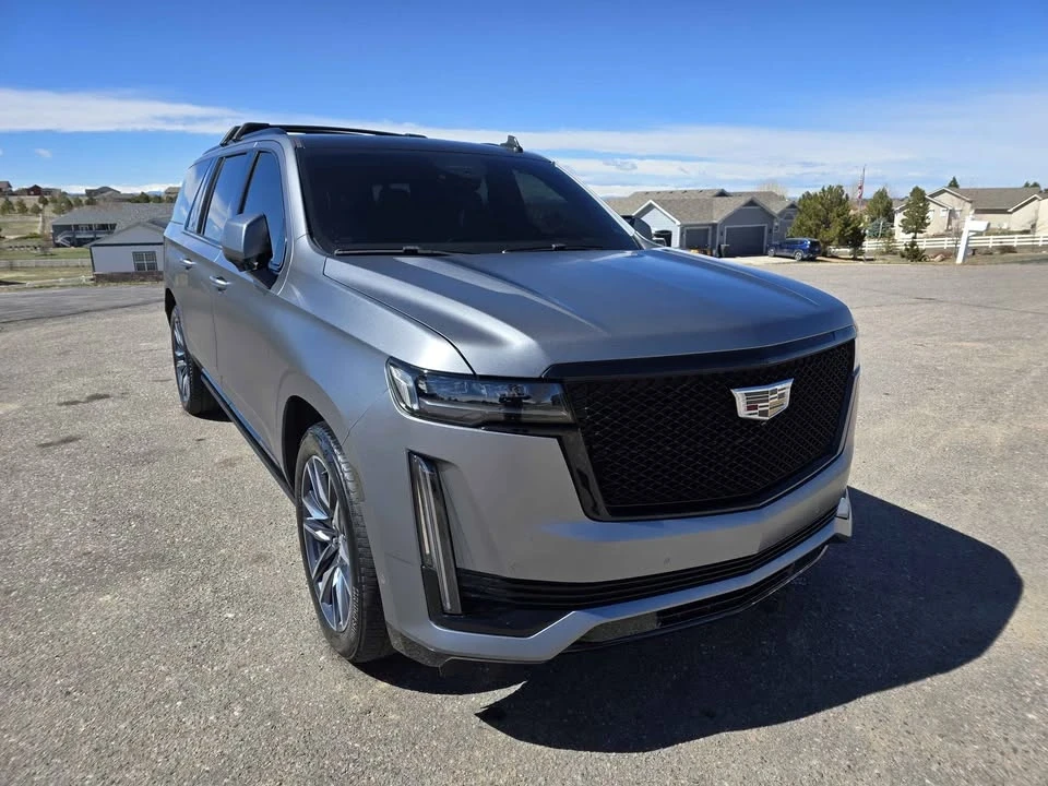 2022 Cadillac Escalade 5th Gen - Image 2 of 19
