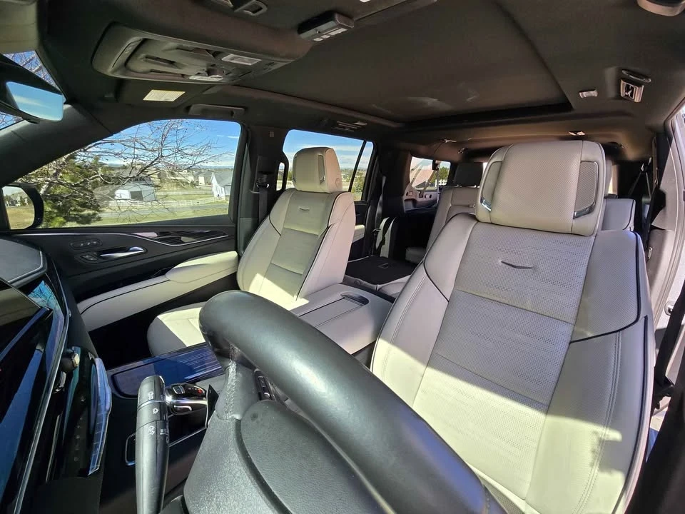 2022 Cadillac Escalade 5th Gen - Image 19 of 19