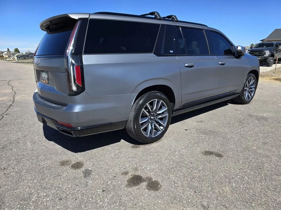 2022 Cadillac Escalade 5th Gen - Image 5 of 19