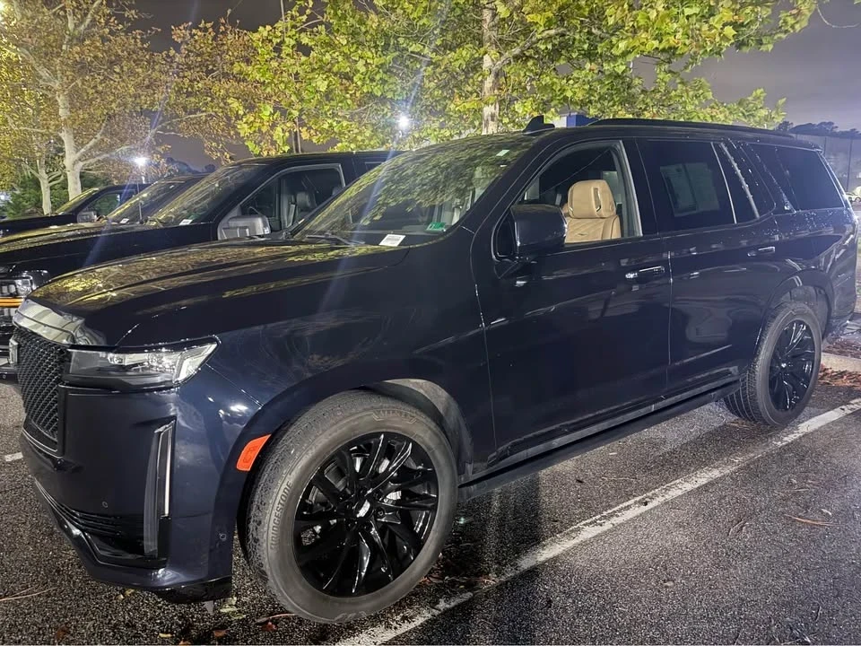 2022 Cadillac Escalade 5th Gen - Image 2 of 11