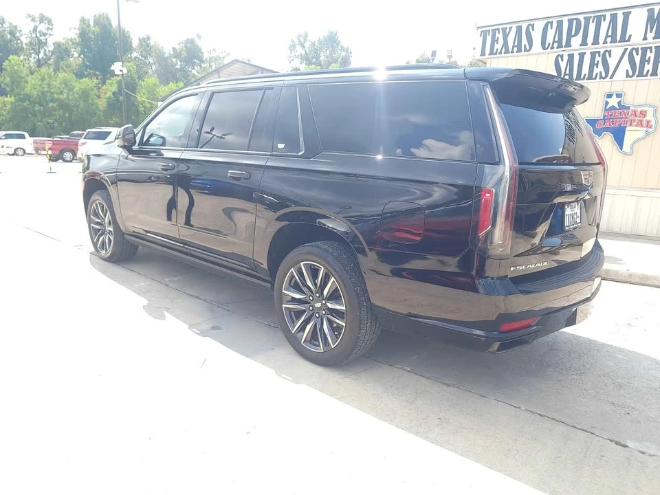 2022 Cadillac Escalade 5th Gen - Image 4 of 11