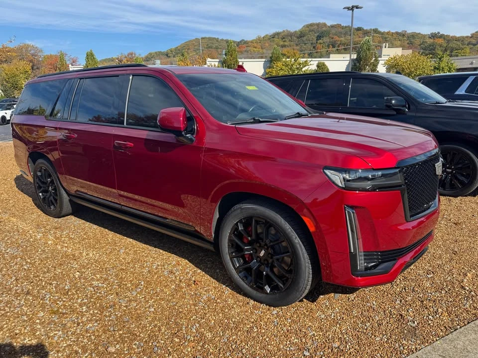 2022 Cadillac Escalade 5th Gen - Image 3 of 10