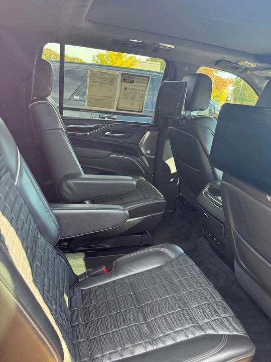 2022 Cadillac Escalade 5th Gen - Image 4 of 10