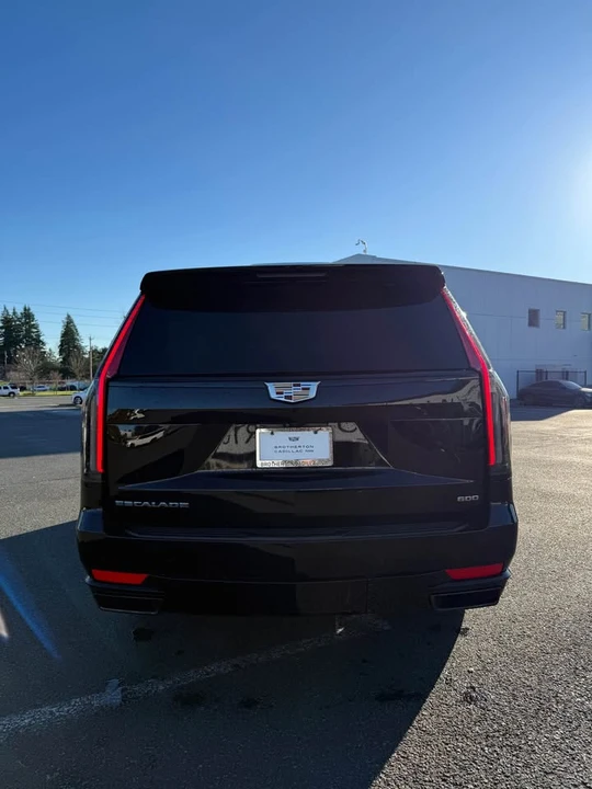 2022 Cadillac Escalade 5th Gen - Image 4 of 19
